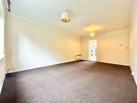 Tithe Court, Slough, SL3 - Photo 2