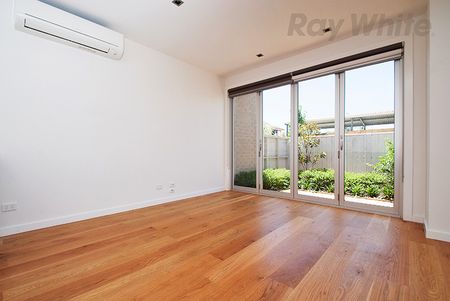 5/21-23 Westgate Street, Pascoe Vale VIC 3044 - Apartment For Rent | Domain - Photo 2
