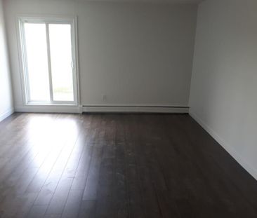 SUPERBE 3 ½ ENTIÈREMENT RÉNOVÉ - LIMOILOU - 995$ CHAUFFÉ,EAU CHAUDE... - Photo 1