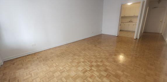 2300 Rue Saint Mathieu, #603 - Photo 2