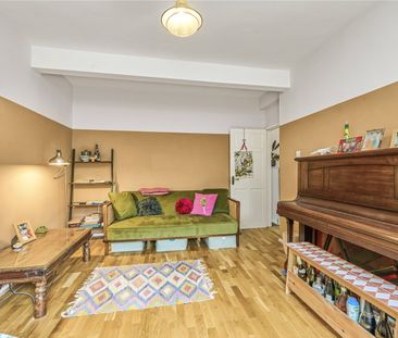 Redlands Way, London, SW2 - Photo 2