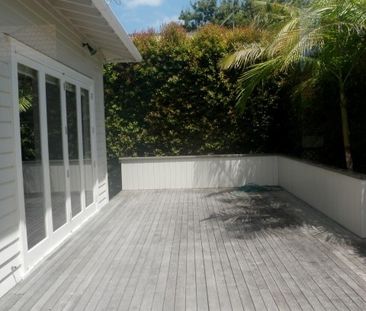 BUNGALOW IN MISSION BAY - Photo 3