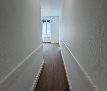 Location Appartement 4 pièces 94m² LYON 3ème - Photo 6