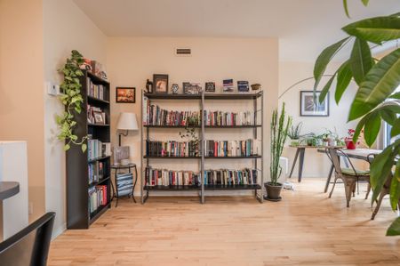 Rue St-Hubert, H2L 4A7, Montréal - Photo 2