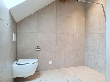 RUEYRES 8, Loft de ~ 78m2 avec mezzanine et aux poutres apparentes - Photo 3