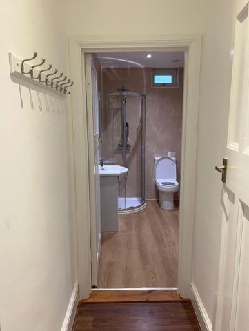 4 bedroom end of terrace house to rent - Photo 4