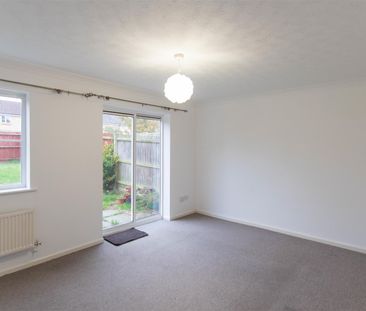 Grenadier Road, Haverhill - Photo 1