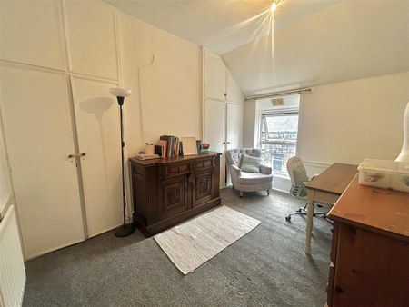 To Let 2 Bed Cottage end-terraced Victoria Road, Brynteg £800 pcm - Photo 3