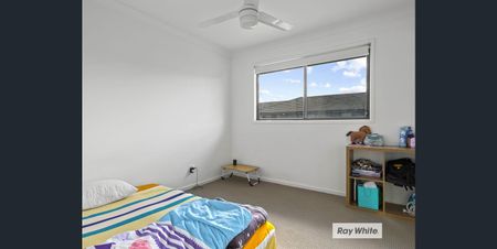 Modern Family Home in Richlands - Photo 5