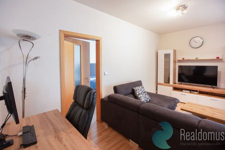 Pronájem bytu 3+kk 75 m², Srbínská, Praha Strašnice - Photo 3