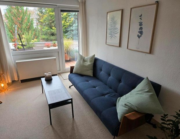 leise helle zentrale Wohnung möbliert zwei Zimmer Balkon Barmbek - Foto 1