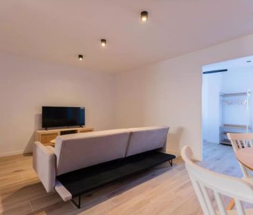 Double bed in Rooms for rent in 3-bedroom apartment in Cabañal - Photo 2