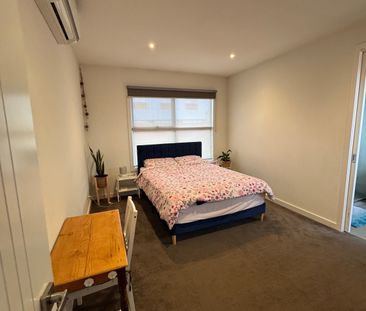 Essendon North - Photo 5
