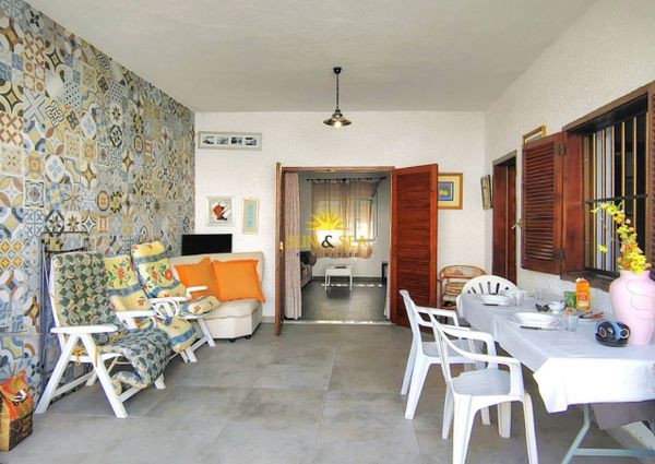 2 BEDROOM VILLA IN MIL PALMERAS