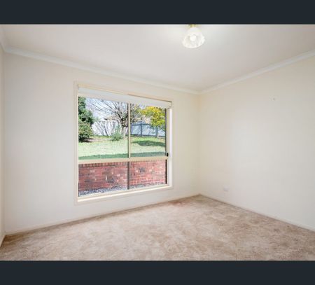 2/631 Pearsall Street, Lavington, NSW 2641 - Photo 2