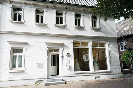 Ratingen-Fußgängerzone: Repräsentative Gewerbefläche in historischem Haus - Photo 2