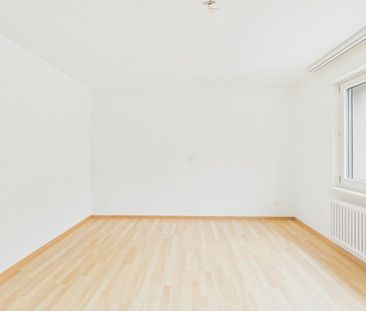 Geräumige 3.5-Zimmerwohnung mit Balkon in Lichtensteig - Photo 2