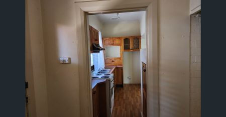 19 Hamer Street, Orange - Photo 3