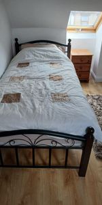 Loft room to let for single female only- Ilford - Photo 3