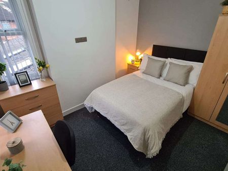 Gorsty Hill Road Room 2 - Photo 3