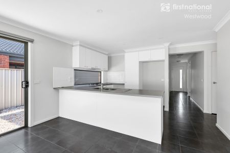 8 Romi Avenue, 3029, Truganina Vic - Photo 3