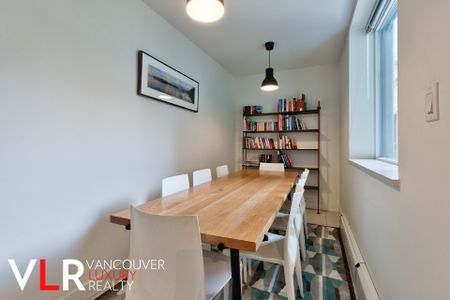 Condo in Downtown Vancouver, BC - Photo 2