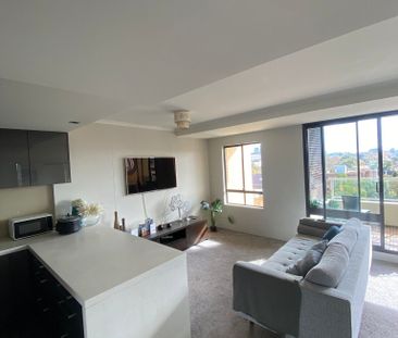 Redfern - Photo 5