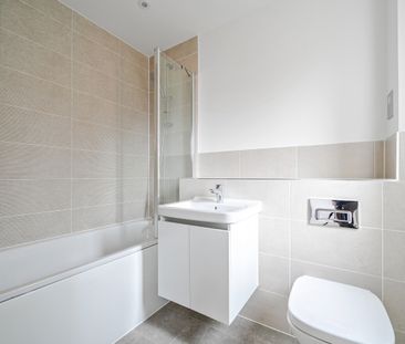 2 bedroom semi-detached house to rent - Photo 2