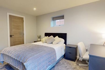 Hartley Avenue, Flat A, - Photo 2