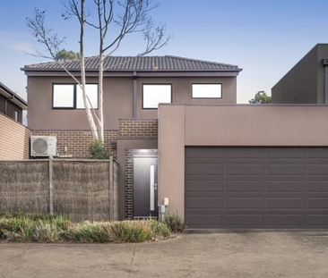 2/141 Stud Road Wantirna South VIC - Photo 1