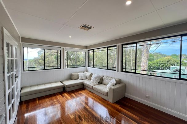 SPACIOUS MODERN 3-BEDROOM HOME - TINGIRA HEIGHTS, NSW - Photo 1