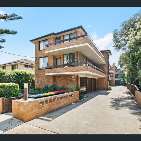 Beachside two bedroom apartment - Photo 3