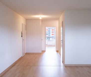 "Wo Sie vom Wohnzimmer aus den Blick zum Mehr geniessen" - Photo 3