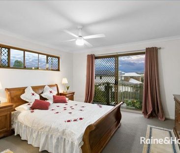 Low Maintenance Home in Sought After Fairway Chase - Photo 4