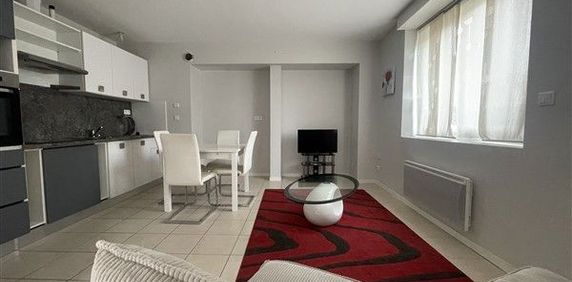 BEL APPARTEMENT - Photo 2