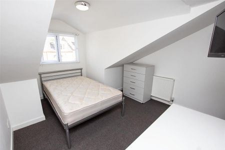 6 bedroom house to rent - Photo 3