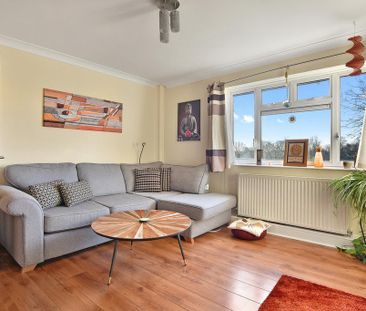 2 bedroom maisonette to rent - Photo 2