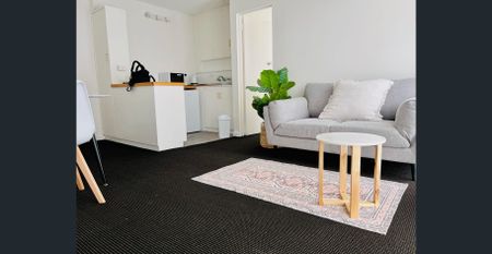 Move Right In! - Photo 3