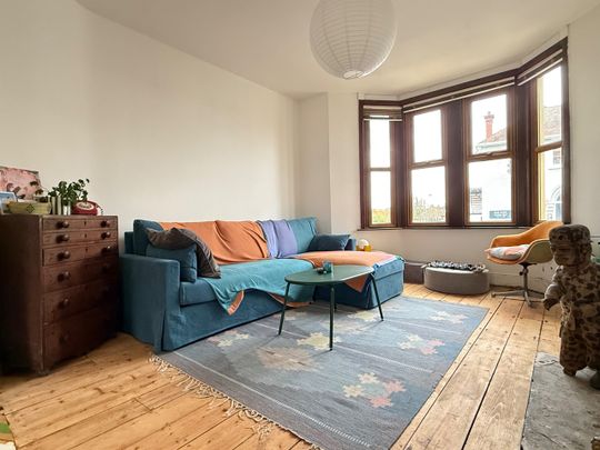 Room in a Shared House, Langton Court Road, BS4 - Photo 1