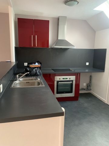 Location Appartement 3 pièces 65m² CHERBOURG-EN-COTENTIN 50100 - Photo 3