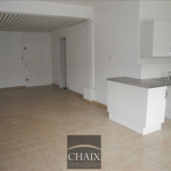 Location Appartement 1 pièce 44m² AUBAGNE 13400 - Photo 1