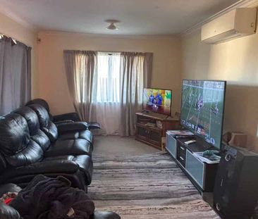 Location, Convenience & Space - Photo 1