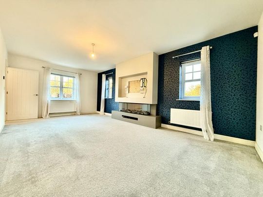 4 bedroom detached house to rent - Photo 1