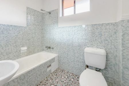 Great Value, Two Bedroom Apartment Available In Prime Location - Photo 3