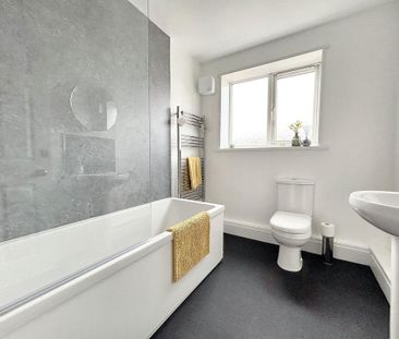 3 bedroom terraced house to rent - Photo 6