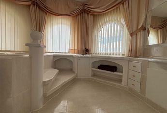 Luxury Villa in Muchamiel, for rent