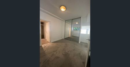 Lovely One bedroom, One bathroom, 1 car-space - Photo 4