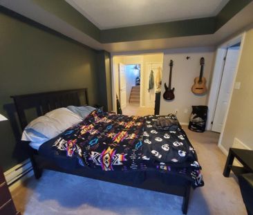 For Lease - 68 Lathbury Street, Brampton, Ontario - Photo 6