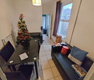 4 bedroom house to rent - Photo 4