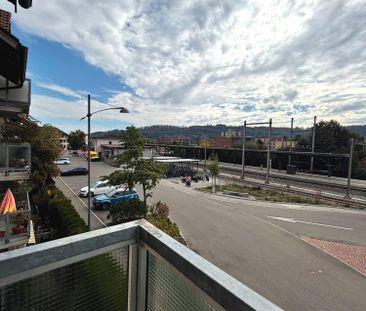 Helle und zentral gelegene 2.5-Zimmer-Wohnung direkt am Bahnhof Brügg - Photo 6